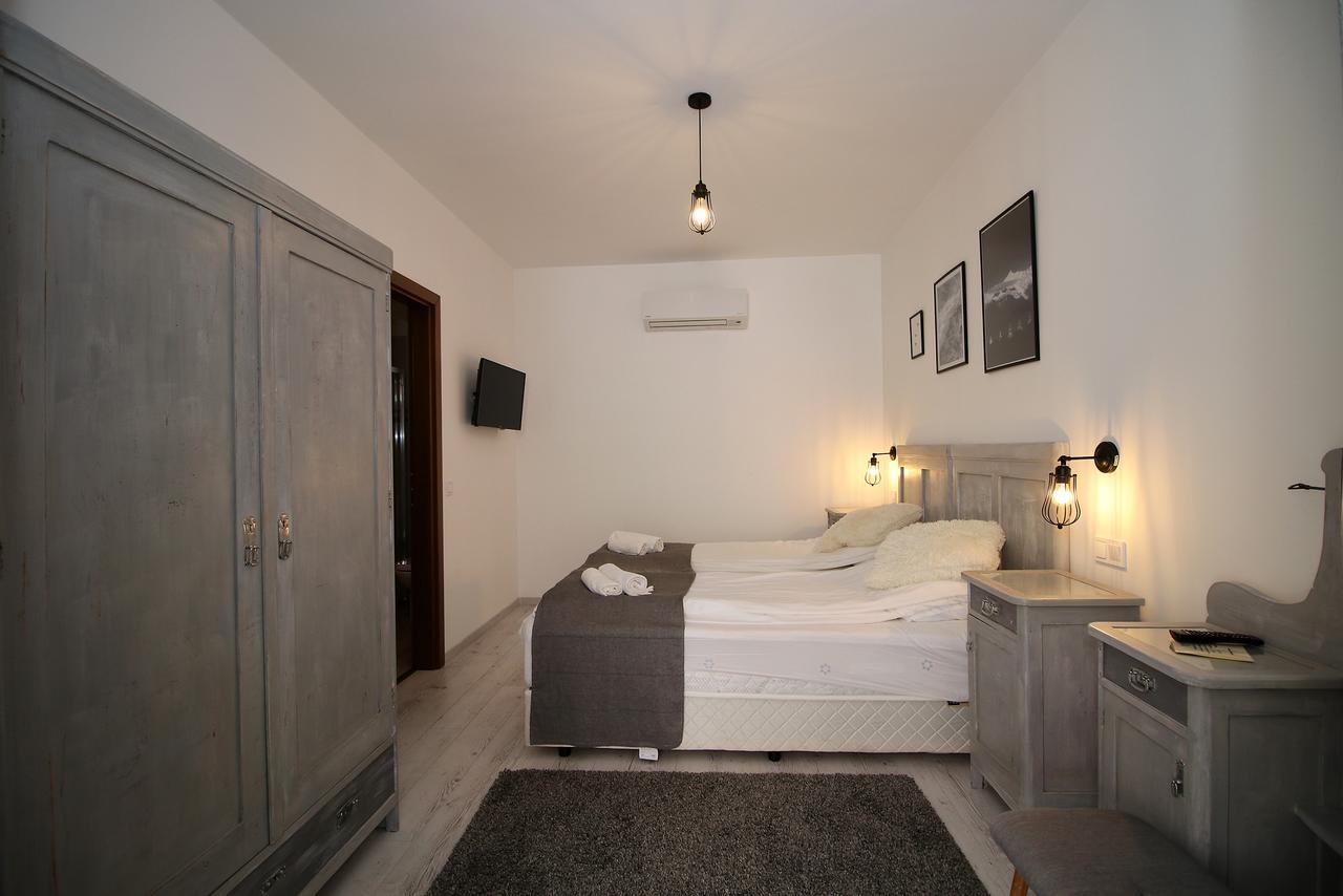 A Haz Hotell Miskolc Exteriör bild