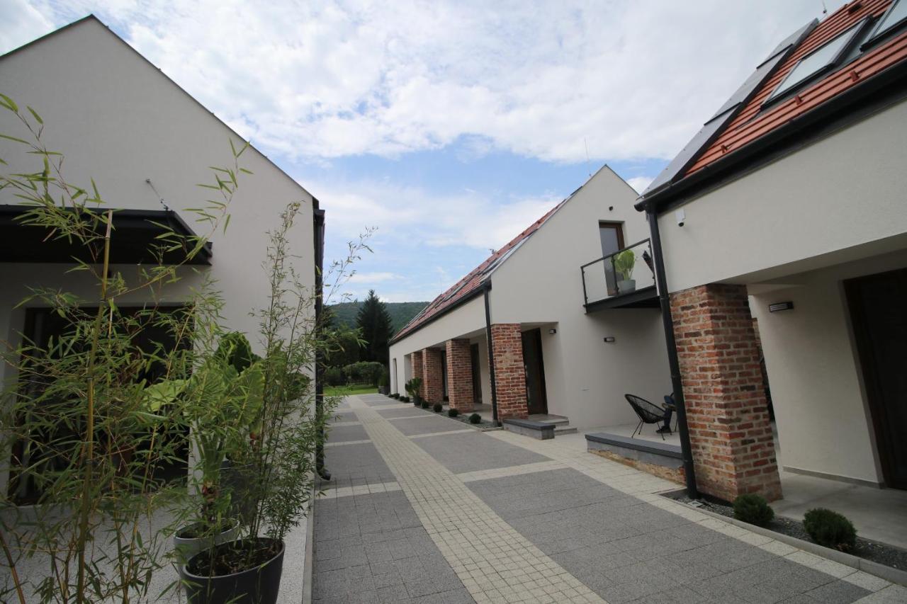 A Haz Hotell Miskolc Exteriör bild