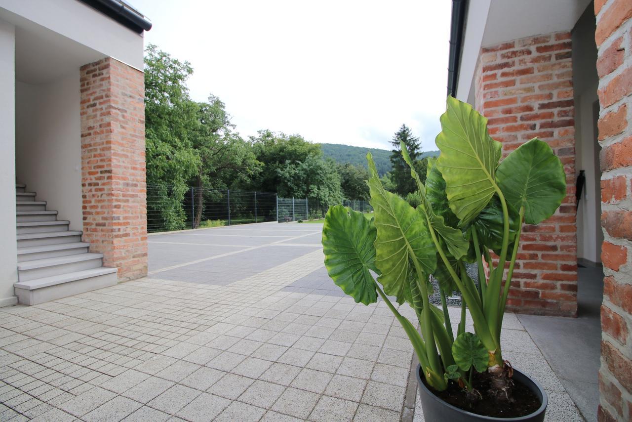 A Haz Hotell Miskolc Exteriör bild