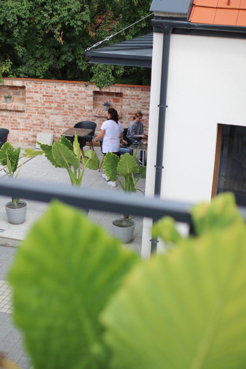 A Haz Hotell Miskolc Exteriör bild